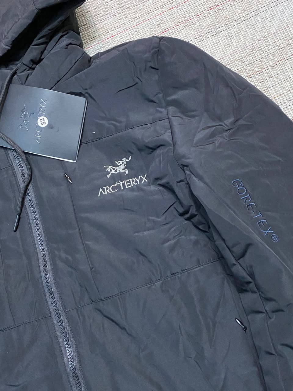 arcteryx
orginal
size _M
غیرمستخدتم
توصیل جمع
وزن_65_75
***********
