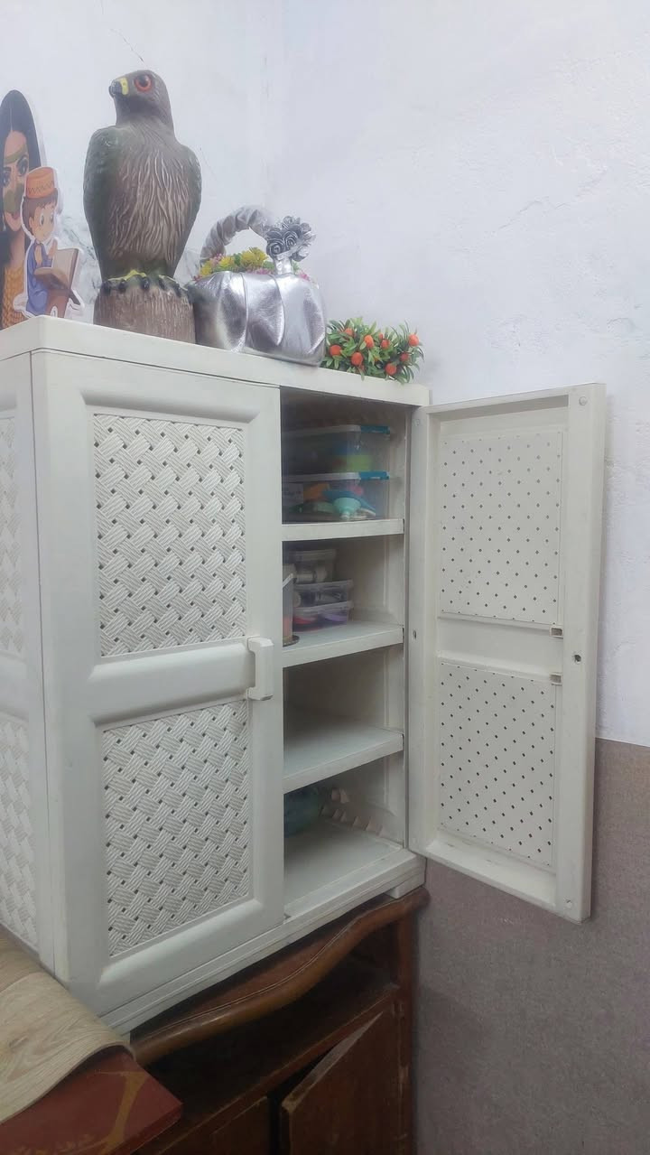 غراض بيت نضيفه البيع المكان طوبه ونخيله ***********
