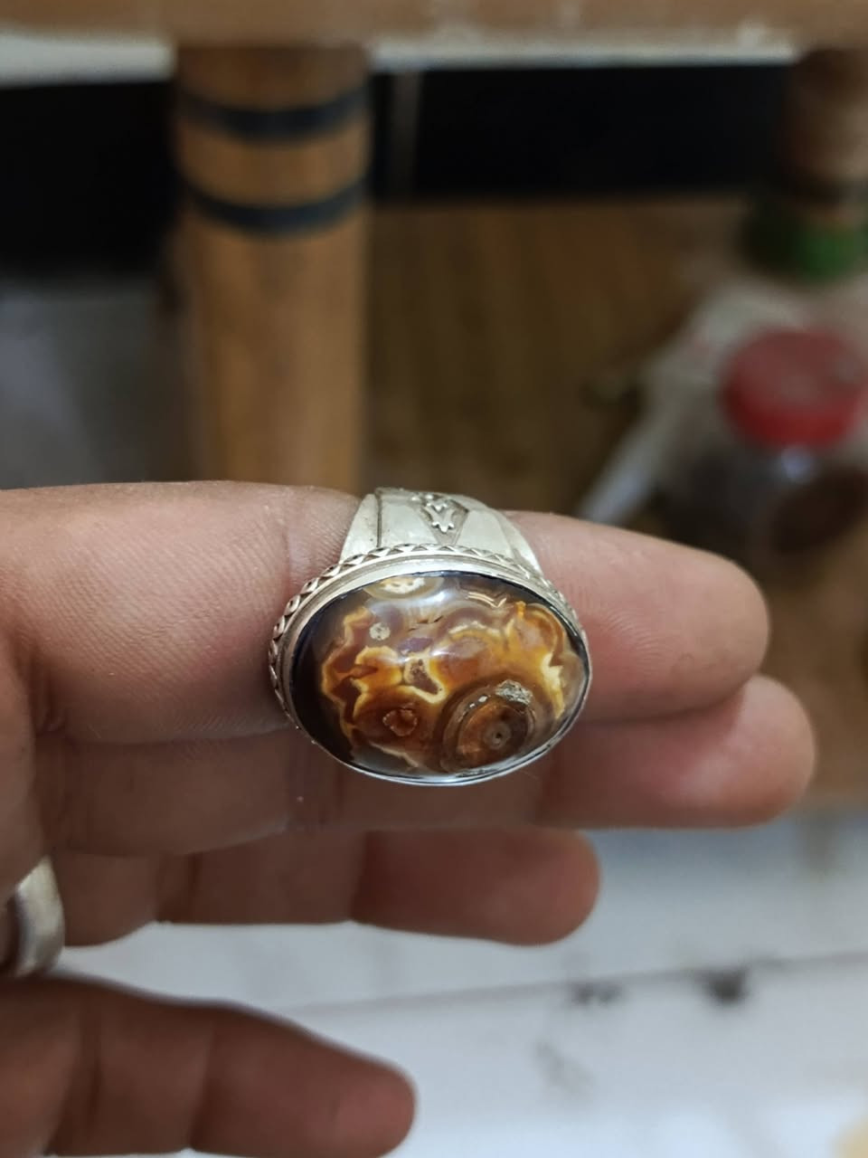 داوودي قديم مصور وصوره واضحه لحجر روحانيه وطاقه قويه كلش ويكشف لونه اثناء لتختم بي سعره 75مكاني بصره تمعن بل جمال


**إذا كنت صاحب هذا الإعلان وتريد حذفه لأي سبب، رجاءا أرسل رسالة إلى الدعم الفني**