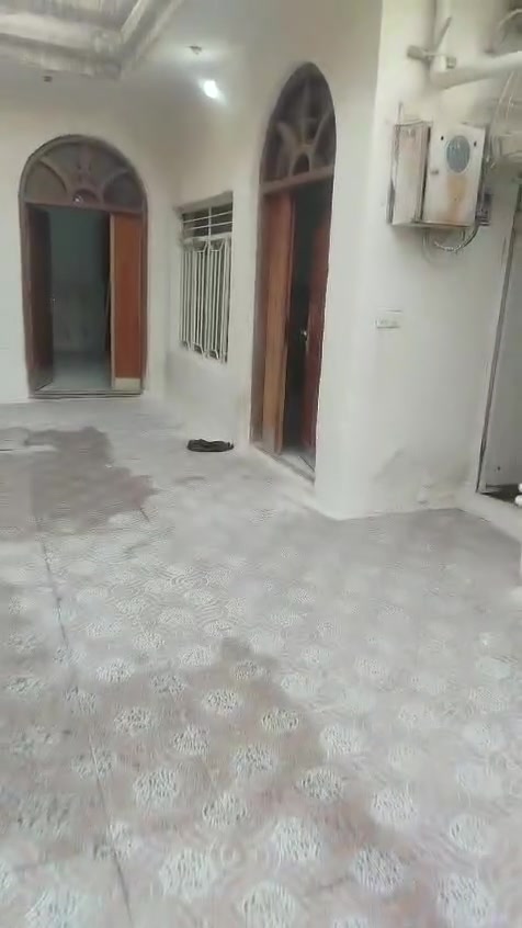 بيت للايجار طابق واحد شارع يعقوب داخل فرع شركة الضوئي مساحة 200  غرفتين استقبال وصالة ومطبخ  وحمام


**إذا كنت صاحب هذا الإعلان وتريد حذفه لأي سبب، رجاءا أرسل رسالة إلى الدعم الفني**