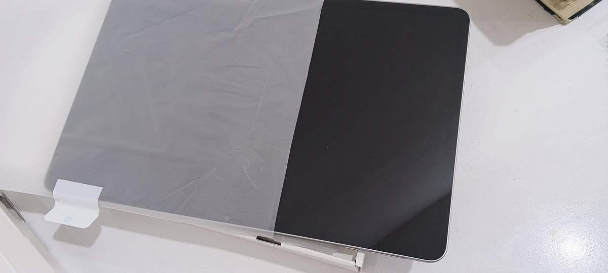 هونر باد 10 مستخدم شي قليل كلش مابي شدخ كامل ملحقاته ويا ماوس كيبورد ذاكره 256 معالج سنابدراكون7 جن3  بطاريه 10100
جهاز حيل نضيف ب300 وبي مجال هذا رقمي بي واتس ***********
