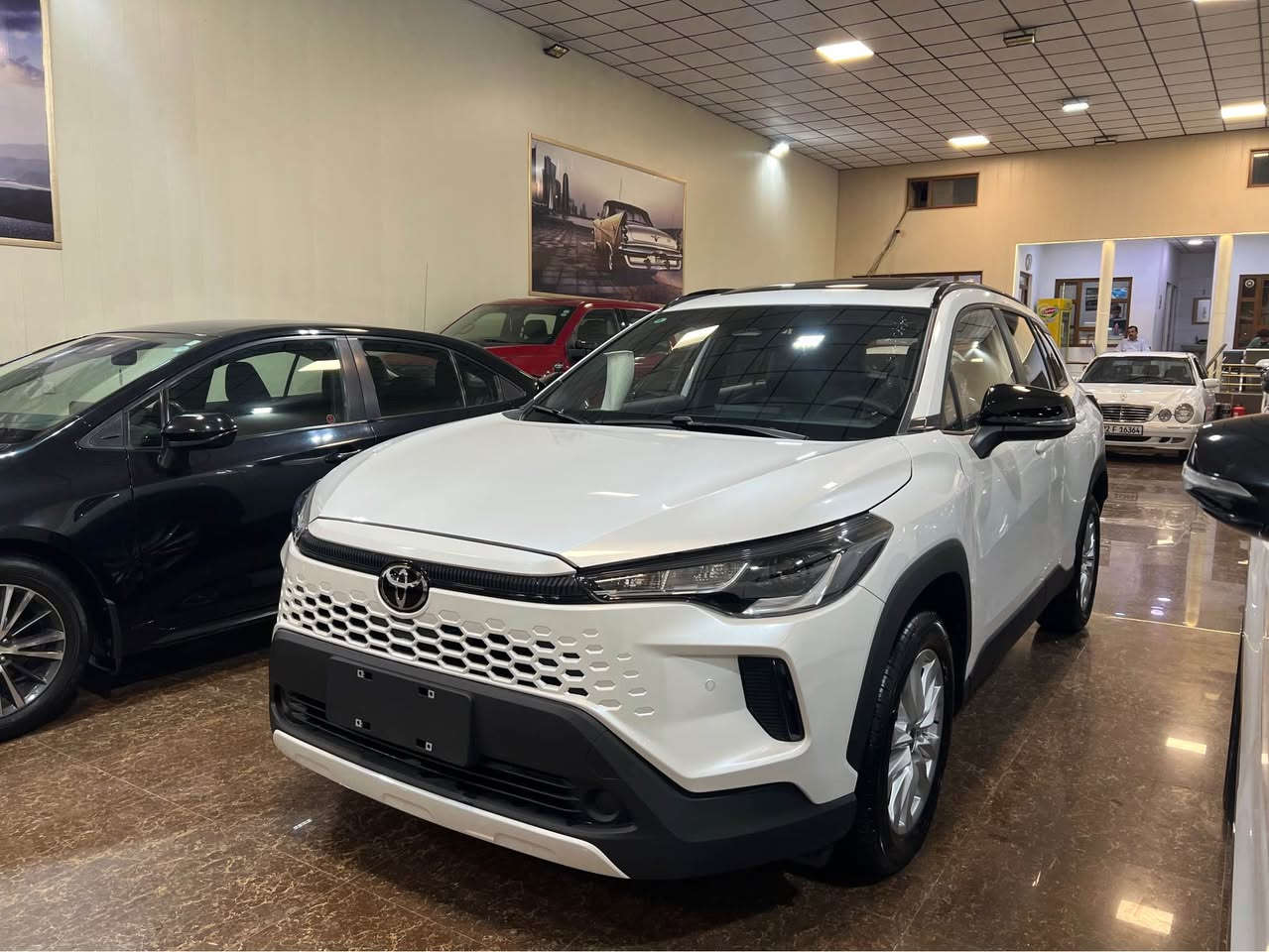 TOYOTA COROLLA CROSS HEV

موديل: 2025
وارد: تجميع صيني
رؤيشتن: صفر كم
نرخ: 21,600$ صافي
مؤبايل📞: ***********
***********
ناونيشان:هةولير _معرض هاشم للسيارات 
شةقامي ١٠٠م بةرامبةر دائيرةي گمرگ سيارات

‏HASHM_FOR_CARS___هاشم للسيارات 

موديل: 2025
وارد: تجميع صيني
ماشي: صفر كم
السعر: 21,600$ صافي
تلفون📞: ***********
***********
العنوان:اربيل _معرض هاشم للسيارات 
شارع ١٠٠م مقابل دائرة كمرك سيارات 

‏HASHM_FOR_CARS___هاشم للسيارات أربيل, العراق
