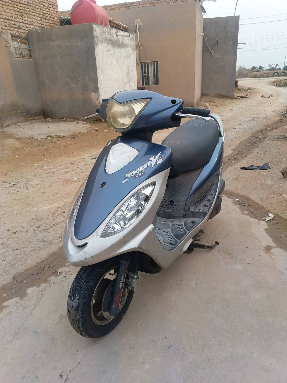 سلام عليكم دراجة البيع كامكو  في تو بعدهه رمبه دراجه اي شي مانقصهه دراجة نضيفه وحلوه  تصال على رقم***********
