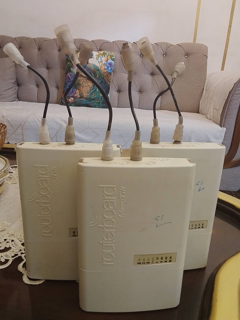 السلام عليكم 
912 عدد3
سعر قطعه 35
***********
بغداد
