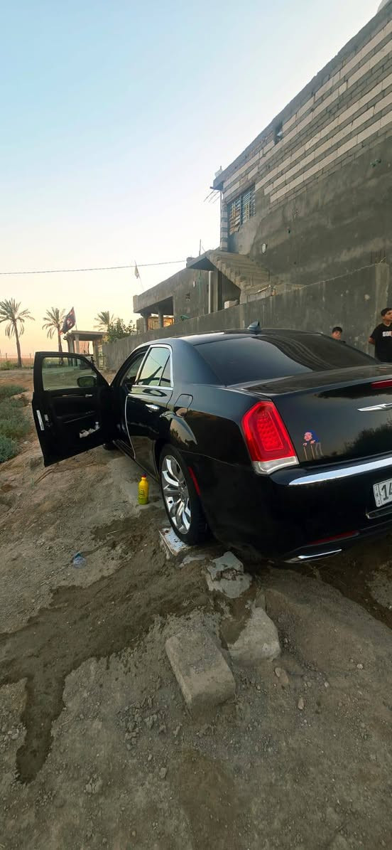 اوباما 2015معلايه 2022سيارة ب اسمي حادثها جاملغ وبنيد مكينه 3600 جاهزة حدادية تخم تايرات سعرها 155 ما متواجد على الفيس رقم الموبايل ***********
