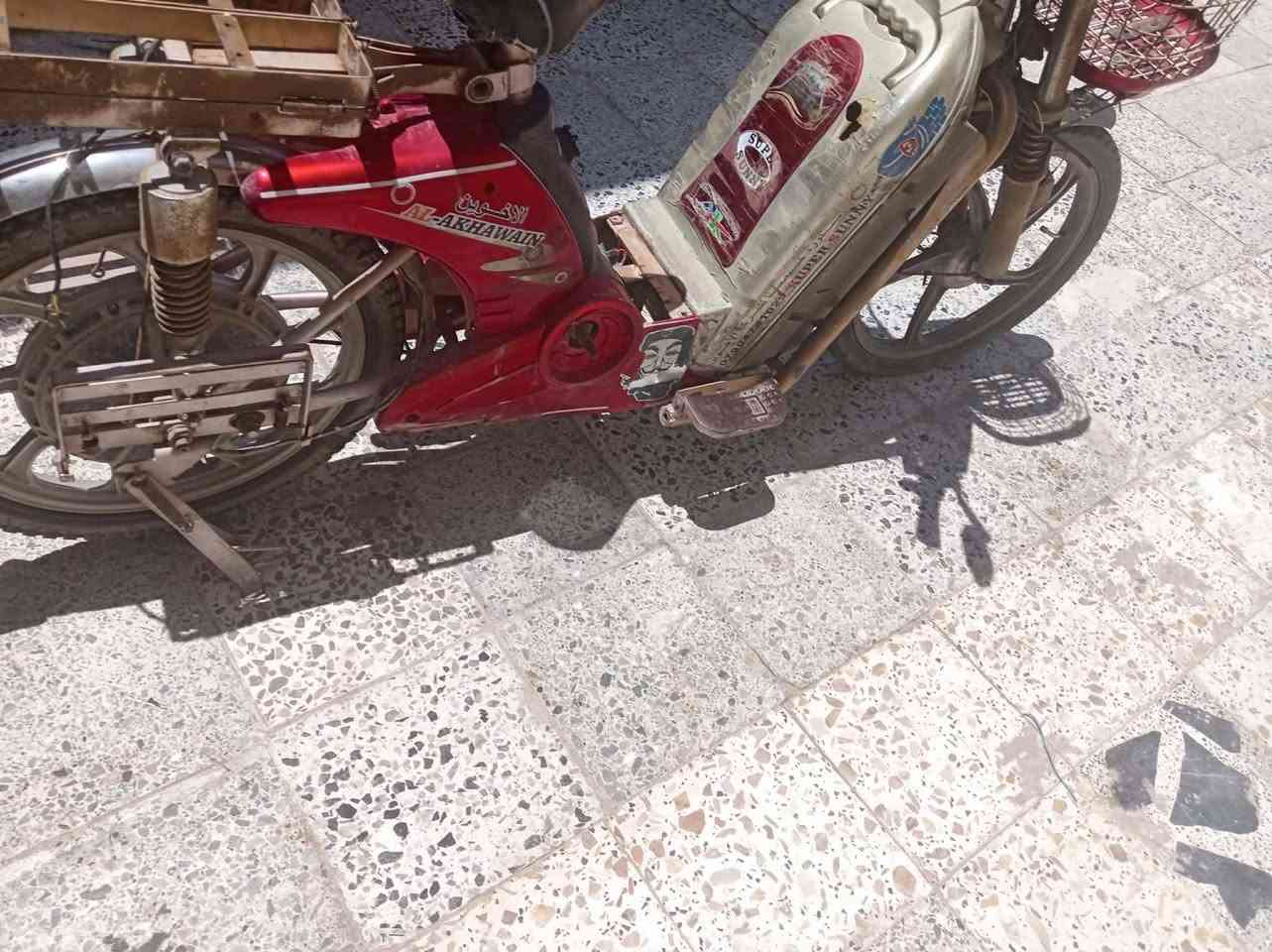 ماطور لبيع شغال بي بطاريا واكفه سعره90وبي مجال ***********
