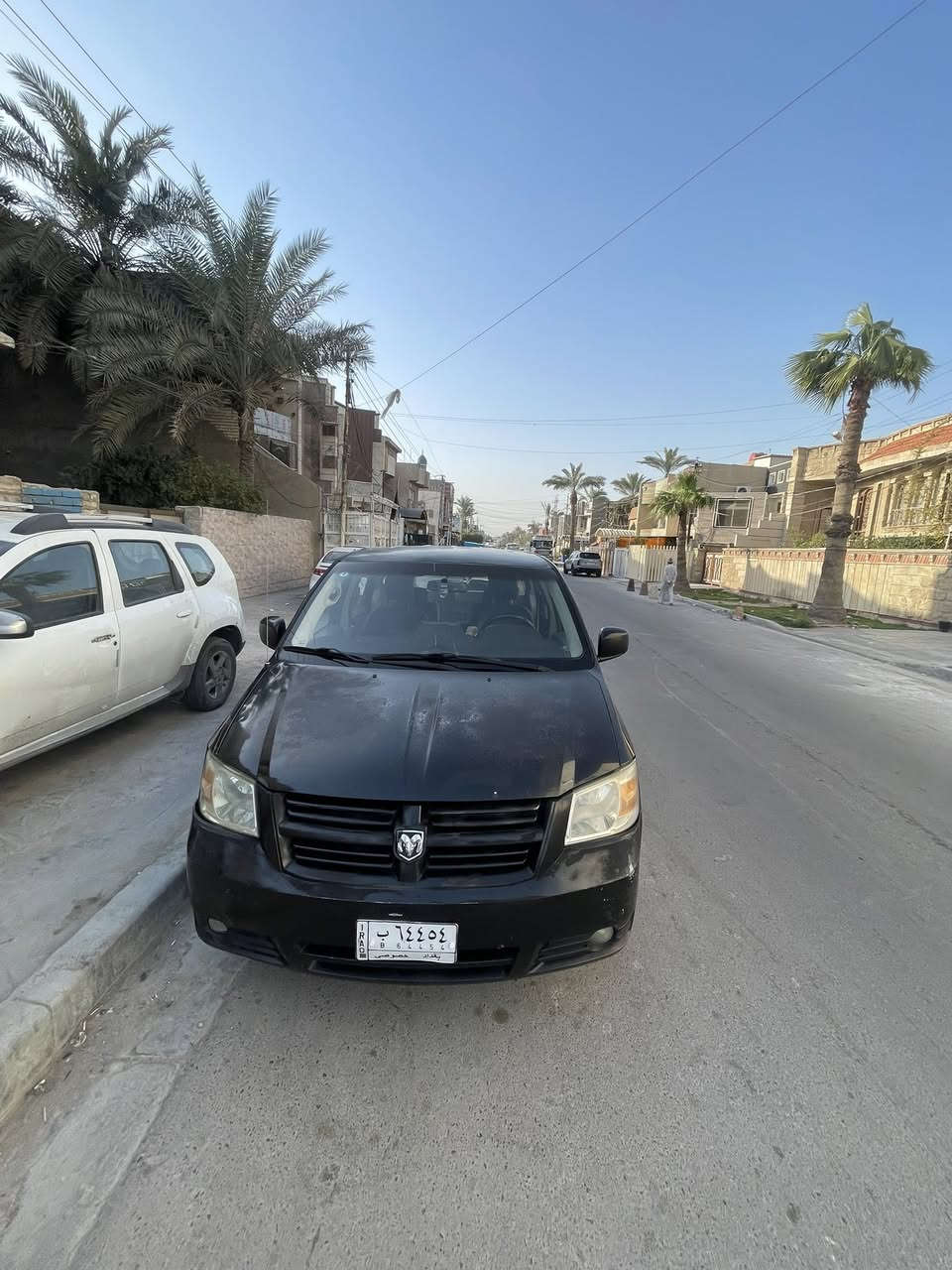 السلام عليكم
دوج كرفان ٢٠٠٩ 
رقم بغداد بااسمي 
محرك ٣٣٠٠ 
ماشيه ٩٦٠٠٠ كلين 
بعض جراد صندوق وبنيد 
قابله زايدة  
تحويل ثاني يوم 
تبريد ثلاث قطع 
ابواب سياره كهرباء 
وجام كهرباء + صندوق كهرباء 
تخم تاير كوري
مطلوب 105$
رقم صاحب سياره هاتف شخصي 
***********
