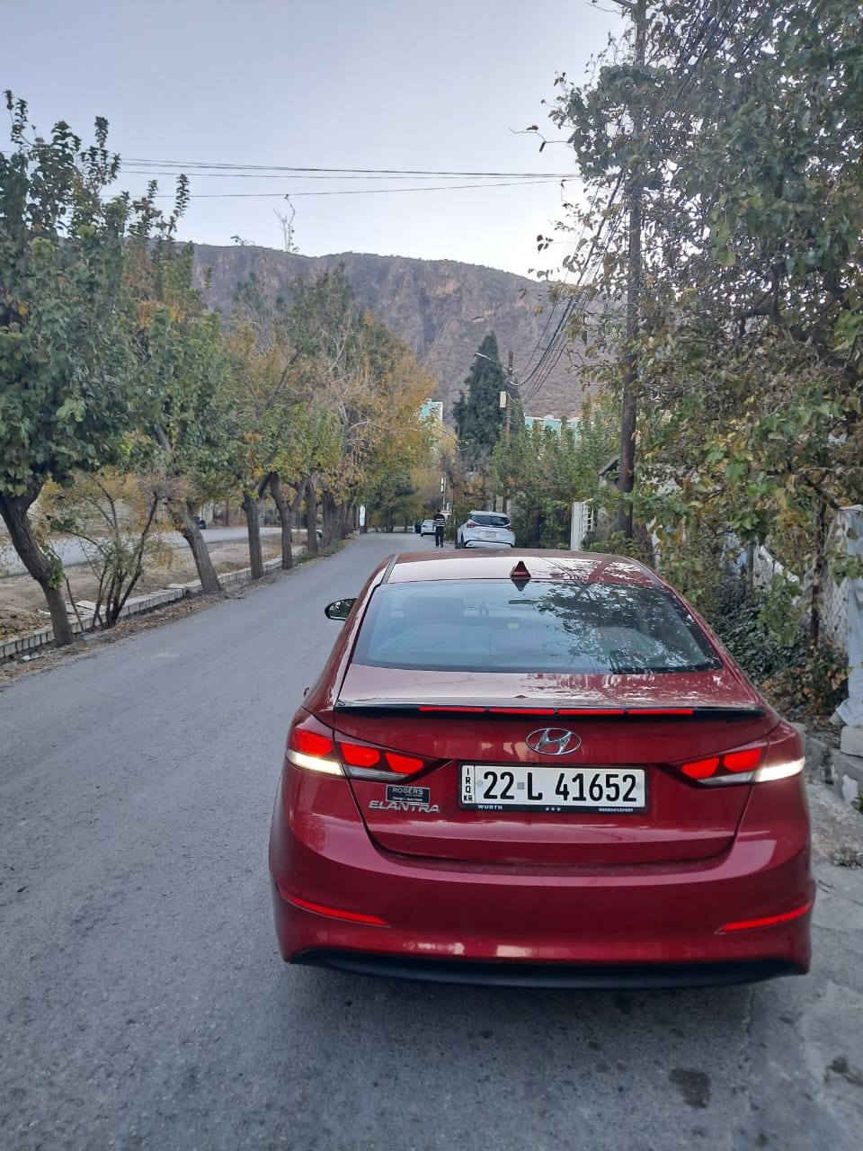 السلام عليكم وكل عام وانتم بخير
نوع السيارة :   النتره 2017

موقع السيارة :   بغداد الغزالية

حادث السيارة :  بنيد مبدل وجاملغ مصبوغ بدون دواخل 

رقم السيارة :  اربيل 

محرك السيارة : 2000دوش 

سعر السيارة :  118 

الهاتف :  ***********
