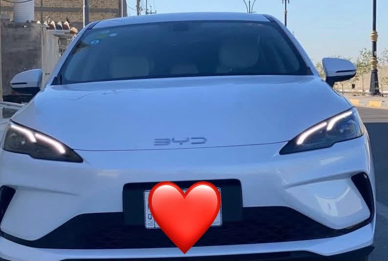 بي واي دي سيل موديل ٢٠٢٥ ماشية 
٧٦٠٠ رقم انكليزي بغداد مكانها الكوفة 
السعر ١٨ ونص بيها تكحيل ودحجة مقدار شبر معدل بارد 
السيارة جديدة 
للاتصال / ***********
