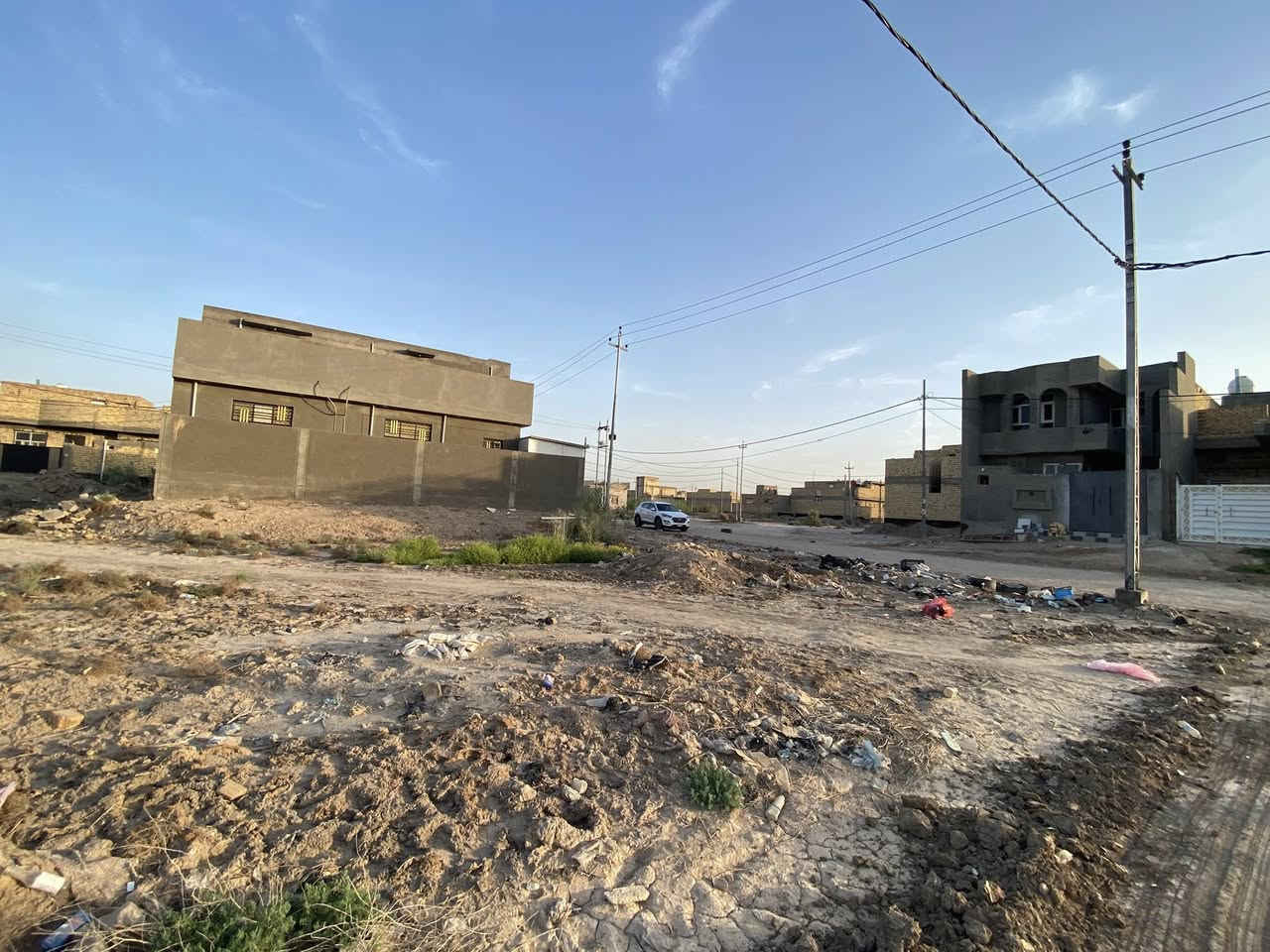 السلام عليكم 320م طابو صرف شارع الطاقة هور جبور ركن على شارعين سعر مناسب الاستفسار ***********
