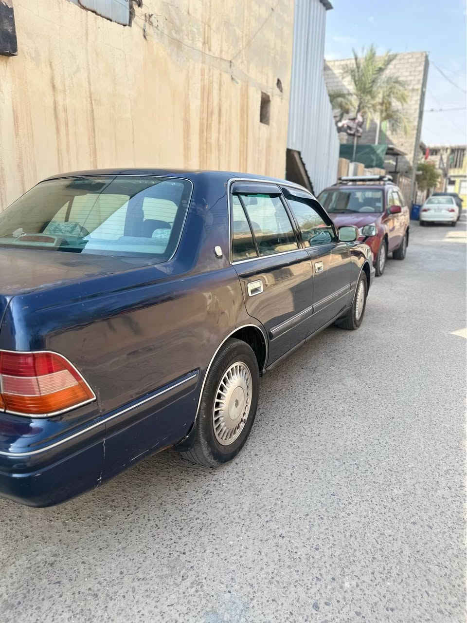 سلام عليكم سياره راس الثور تكم موديل 1997سياره بسمي رقم جديد انكليزي 
سياره كفاله عامه من الضربه والكصه 
ونقل الجثه سياره نضيفه مكينه كير جدد 
مكان السياره البصره المعقل باقي تفاصيل 
انتصل علا رقم *********** Singapore
