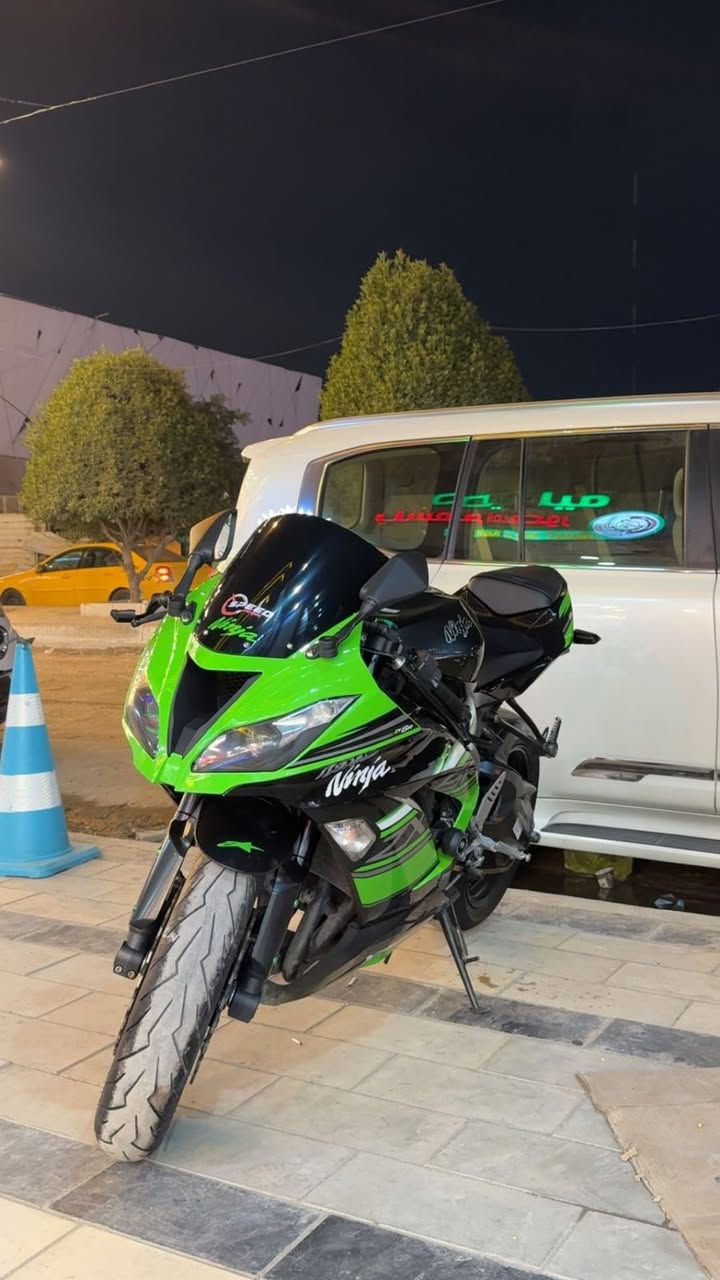 كاوسكي 636 يابانيه 2017  ماشيه 28 وكعت عدي هنا بلعراق وبدلت كفرها من اسود الئ اخضر والاسود موجود ويتصلح دراجه مكفوله من كلشي ربع متصرف عليها معتني بيها عل اخر حبه ب62 وبيها مجال شراي الاتصال عل رقم *********** بي واتساب هم  دراجه بدون رقم
