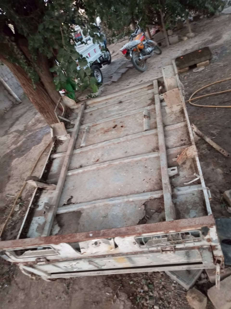 سلام عليكم بدي للبيع او مراوس بمديل 13/14/12رقمي ***********
