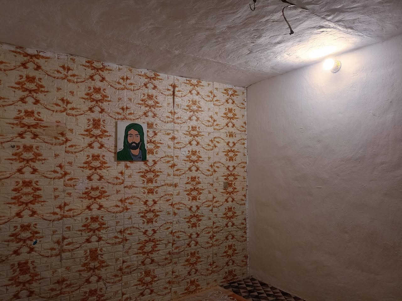 بيت الى البيع المساحه 100 متر قربه مجمع الغيث يتكون براني وغرفتين وهول ومطبخ منطقه ال مجيبل مشمول بقرار300/ 20 قابل الى الطابو السعر خاص او مراسلتنا على الواتساب***********
