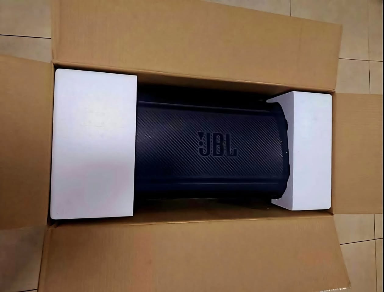 سماعة JBL موديل بارتي بوكس 300 اصلية شحن بلوتوث USB صوت وبيز غني عن التعريف السعر 450$


**إذا كنت صاحب هذا الإعلان وتريد حذفه لأي سبب، رجاءا أرسل رسالة إلى الدعم الفني**