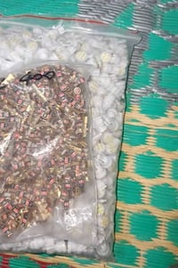 كبلات • ابيض احمر • ١٠٠٠ قطعة