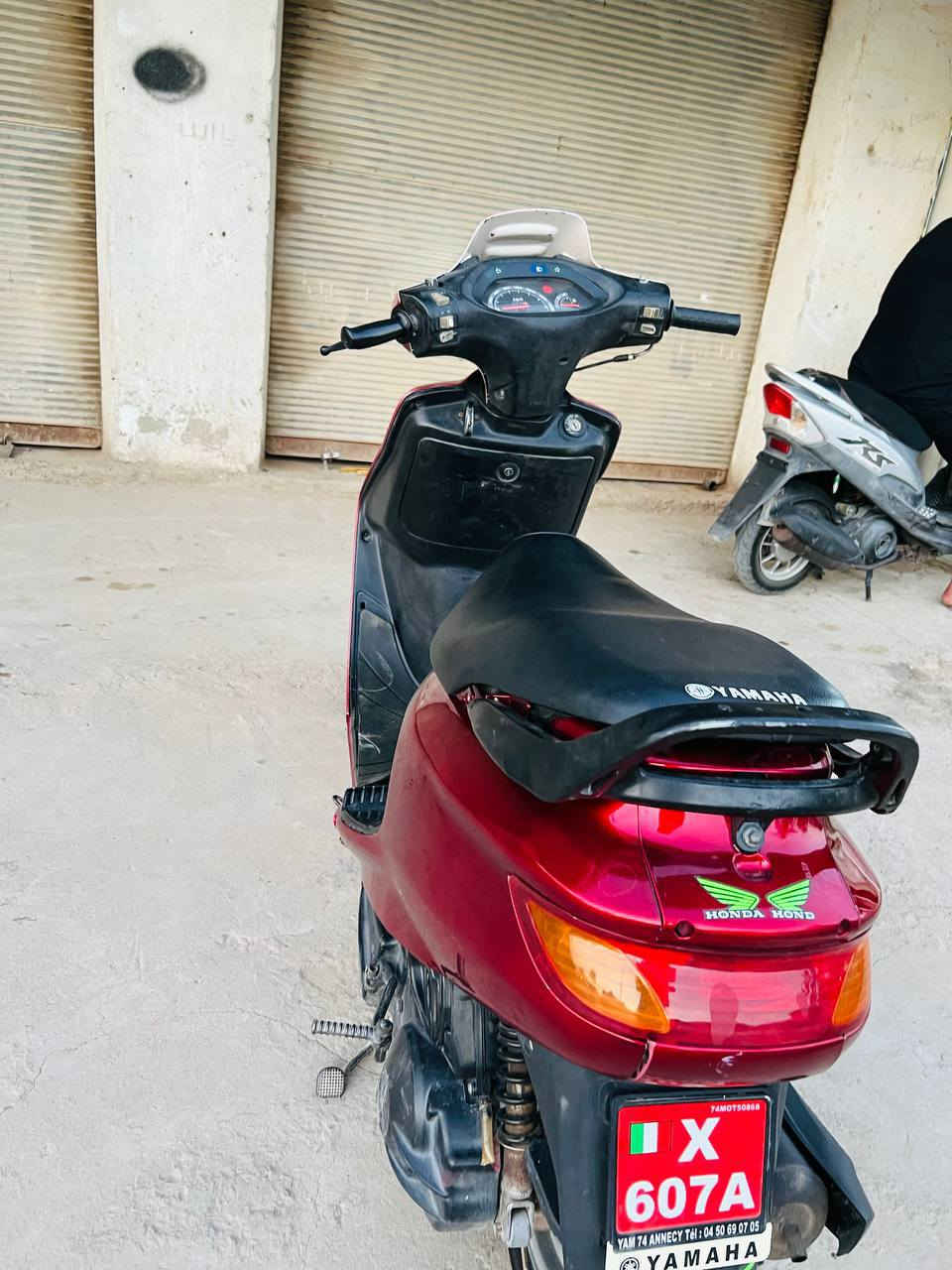 سلام عليكم
دراجه فراشه فحل للبيع نظيفه مكينه نامه حلوه كله شغال كهربائيات شغاله هندر سلف عوزه بس سايق
السعر 475 بيهه مجال 
مكان حله دبله 
الرقم الهاتف- ***********

