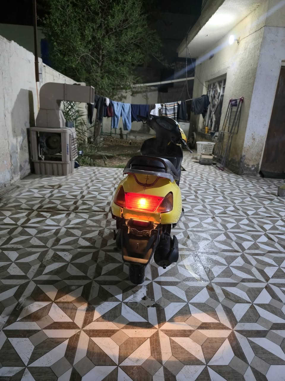 دراجة سبيسي للبيع بسعر 350  كوت حي الحكيم    ***********
