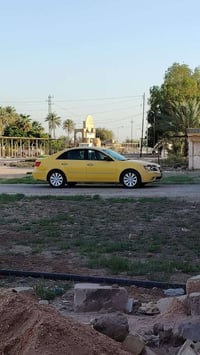 سوناتا امريكي ٢٠٠٩ بيه طخه بالخلف بدون تبديل  رقم بغداد  فول لمتد جاهز...