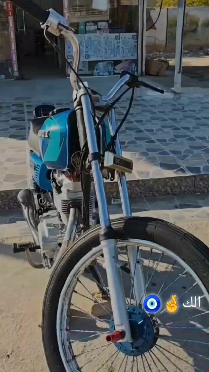 يفعالسلام عليكم دراجه للبيع نامه اوراق شاصي موديل 16ومحرك والغراض 23 دراجه كامله حربيه نضيفه شوفت عينك دراجه كامله من كلشي ضفيره بيه دراجه كلشي ما عايزه مكان بابل الحله السعر 550وبيه مجال للتواصل عل هاذه الرقم ***********وخاص مفتوح
