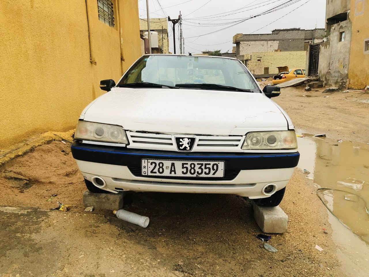 سلام عليكم بيجو 405 موديل 2010 مكينه كير نضيفات  تبريد شغال حداديه جديده  رقم نجف نكليزي هزه جديده غرامات صفر تحويل مباشر بسمي سعر 35 وبيه مجال مكان كربلاء رقم ***********
