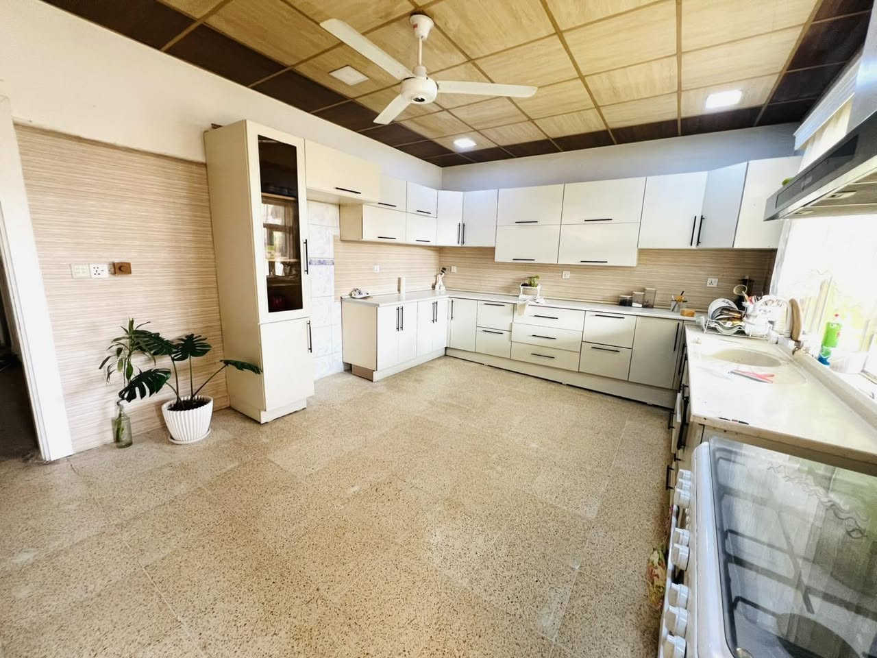 خانوو بو فرۆشتن | بيت للبيع

 📢 خانوو بو فرۆشتن لە [ فەرمانبەران ]
‌✅ ڕووبه‌ر [ 200م ] - 
✅ 4نوستن.
✅مخزن.
✅ 2مشته مه لات.
✅مطبخ.
✅بالكون.
✅هول وميوان.
✅مغربى.
🔻 بۆ زانينى نرخ ژماره1 له كومينت بنوسه
بو زانيارى زياتر⬇️
***********
***********

📢 بیت للبيع في [ فرمانبران ]
✅ مساحة [ 200م ] 
✅4غرف نوم.
✅2صحيات.
✅مخزن.
✅2مطبخ.
✅مغربي.
✅بالكون.
✅استقبال وهول.
🔻 لمعرفة السعر اكتب رقم1 في التعليقات 
للاستفسار اكثر الاتصال على الارقام التاليه⬇️
***********
***********
