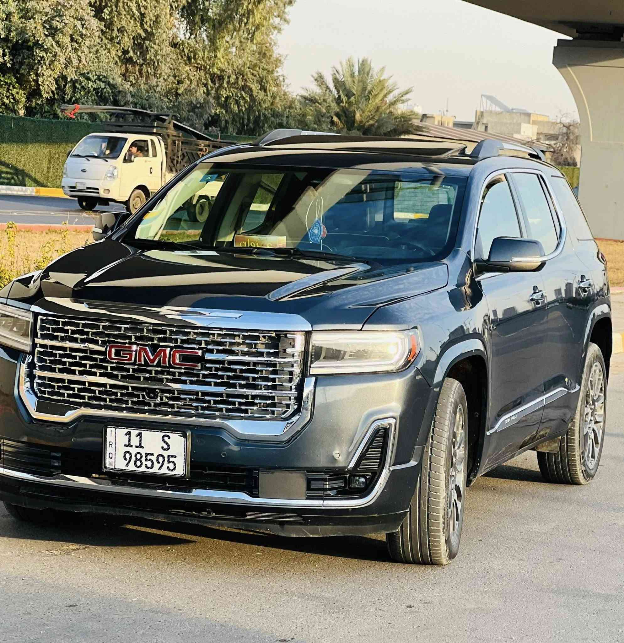 📍السلام عليكم 🫡
📍 للبيع او مراوس📍

📍جي ام سي اكاديا دينالي لون حبري
📍كندي
📍موديل;2020
📍محرك.6 سلندر  
📍رقم بغداد (تحويل)
📍. محرك وكير كفاله   
📍ماشيه (90) الف كيلو متر      
📍حادث سياره  جاملغ السايق وربع البنيد بدون دواخل ايرباك ستيرن فقط  (شاصي ولغد كفاله)
📍مواصفات
📍اشاير بلمري + مري شفط
📍خمس كامرات امامي + خلفي + جوانب 
📍فتحه سقف بنوراما منفصل
📍 عداد داتاشو 
📍كشن سايق خزن ميموري  
📍تحكمات ستيرن
📍حساسات خلفي جوانب 
📍كشنات جلد اسود
📍تشغيل على  بعد
📍بصمه تشغيل  
📍سبعه راكب 
📍بصمه ابواب 
📍شاشه كبيره 
📍شاشه اعطال 
📍كشن امامي كهرباء + تدفئه تبريد 
📍كشنات خلفيه تدفئه منفصل VIP
📍تبريد 3 قطع 
ملاحظه : السياره دينالي هواي مواصفات بيها بعد
📍السعر : 235وبيها مجال
📍مكان السياره بغداد / الغزاليه
للاتصال : ***********
 متواجد واتساب
