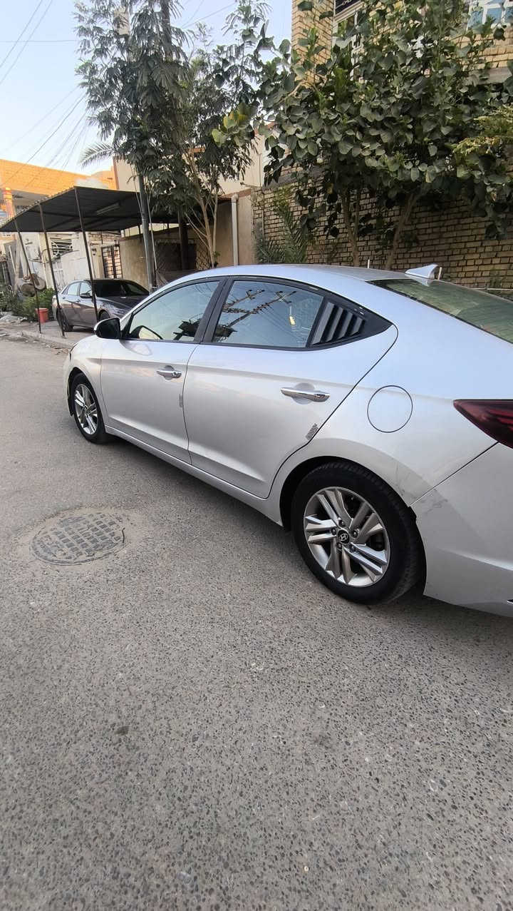 السلام عليكم النترا2019
وارد امريكي بسمي حادثه جاملغ وبنيد
مكينه 2000 كير at 
مكاني ناصريه حي اور ***********
سعره120 وبيه مجال
