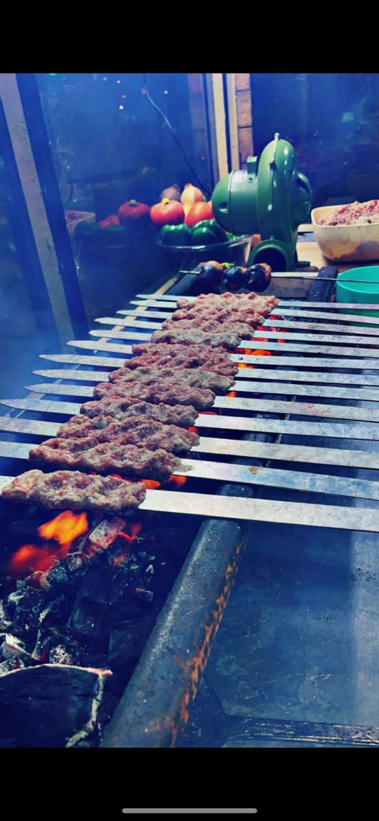 استعجل 🍋استعجل🍋  وطلب هسه 🌶️من غازي ابو الكص 👀عروض مذهله عرض اليوم عرض عائلي يناسب جميع الاذواق 🤩🥰عرض اليوم 👌👌

🔥5شياش كباب دجاج😘👌😋😋🔥
🔥5شياش كباب لحم🍋👌👌👌👌🌶️🔥 
🔥5 لفات شاورمه دجاج   🌶️🍋🍋😋
🔥وجبه اجنحه عراقيه🍋🌶️🍋👌👌

سعر11 الف وتدللون 

يوجد توصيل
☎️***********
☎️***********
