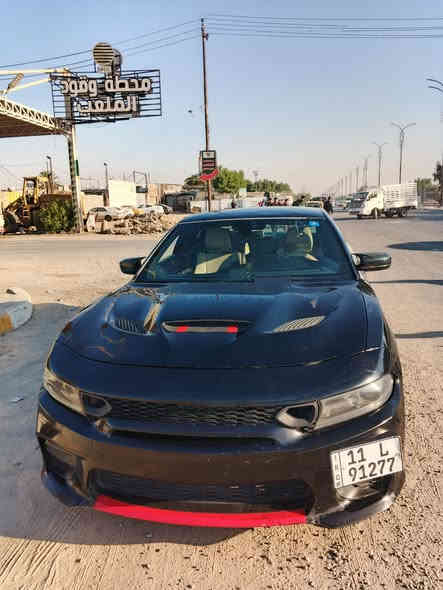 السلام عليكم جارجر 2018 جيتي فول عدا الفتحه واكعه عله سقيفه ومببنه بل صور حادثه الامريكي باب السائق صبغ اي قطعه ما مبدله عارضه 150 جماعت ا140 لحد يتصل بس الشراي أو مراوس ***********
