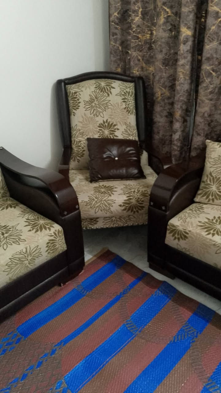 #للبيع طخم   #عررراقي ثقيل جدددأ لابي ضررر ولا كسر #موصل فقط   #السعر 300 ثلاث قطع كبار   والباقي #قطع اصغر


**إذا كنت صاحب هذا الإعلان وتريد حذفه لأي سبب، رجاءا أرسل رسالة إلى الدعم الفني**