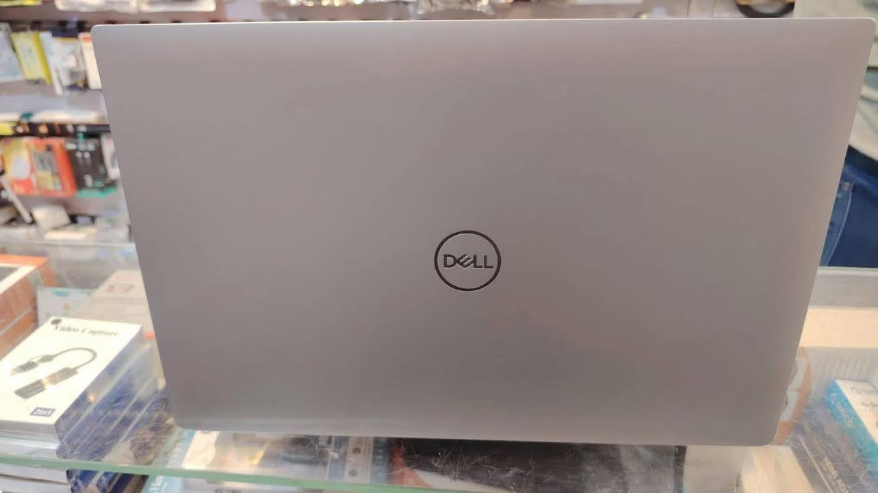 الجميله النحيفه بمعالج i9 وكرت شاشة خارجي من نيفديا وبسعر 740 الف بس
💻 لابتوب Dell Precision 5540 — محطة عمل قوية للمونتاج، التصميم والشغل الهندسي الثقيل 🔥

✨ المواصفات: 🔹 المعالج: Intel Core i9 فئة H الجيل التاسع
🔹 الرام: 16GB DDR4
🔹 الخزن: 512GB SSD M.2 سريع
🔹 كرت الشاشة: NVIDIA Quadro T2000 4GB احترافي
🔹 الشاشة: 15.6 إنج FHD جودة ممتازة
🔹 تصميم فخم وأداء ثابت للشغل القوي

🎁 الملحقات المجانية: ✔️ حقيبة لابتوب
✔️ شاحن
✔️ ماوس
✔️ ماوس باد
✔️ تغليف مرتب داخل كرتونة

🛠️ قبل الاستلام: ✅ تفحص الجهاز كامل بنفسك
✅ تتأكد من المواصفات والنضافة قدام المندوب
✅ تنصيب ويندوز + البرامج الأساسية + Office جاهز

🛡️ الضمان: ضمان أسبوع كامل بعد الاستلام

🚚 التوصيل: توصيل لكل محافظات العراق ويا كل الملحقات

📍 العنوان: بغداد — الأمين الثانية
📞 للحجز والاستفسار (واتساب): ***********
