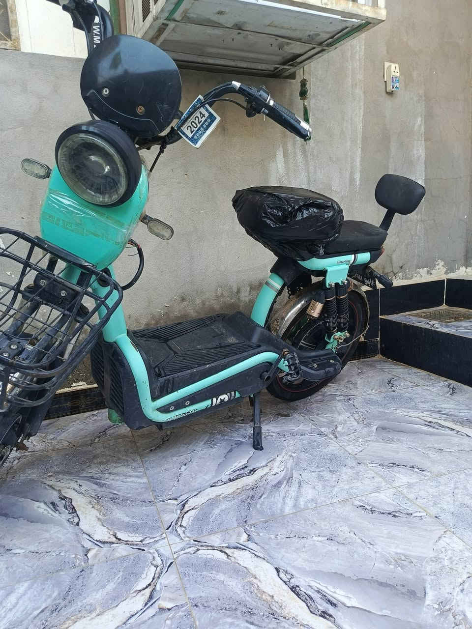 السلام عليكم
دراجه شحن نضيفه مابيهاا اي عطل
نصق بس(بطاريات)
السعر 150 وبيهاا مجال
متواجد خاص اوو الاتصال(‏‪***********‬‏)
