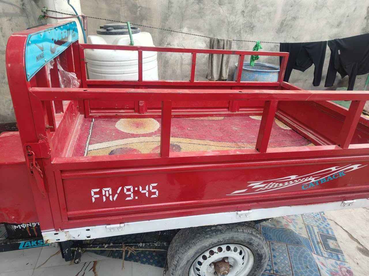 سلام عليكم شباب ستؤته ام تي ار تعمير جديد اؤراق مكينه مامفتؤحه جديده شاصي نضيف بدي نضيف مصبؤغ جماليه عنؤاني القرنه السعر 1650الف رقم الهاتف ***********
