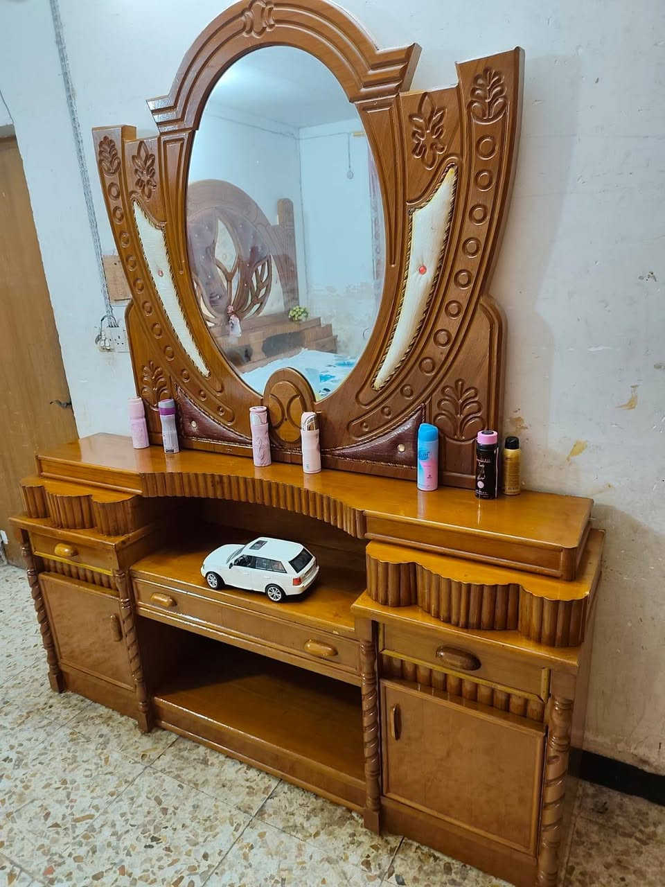 غرفه صاج نظيفه مستعجل على بيعتهاحله شارع 80 للاستفسار *********** او ***********
