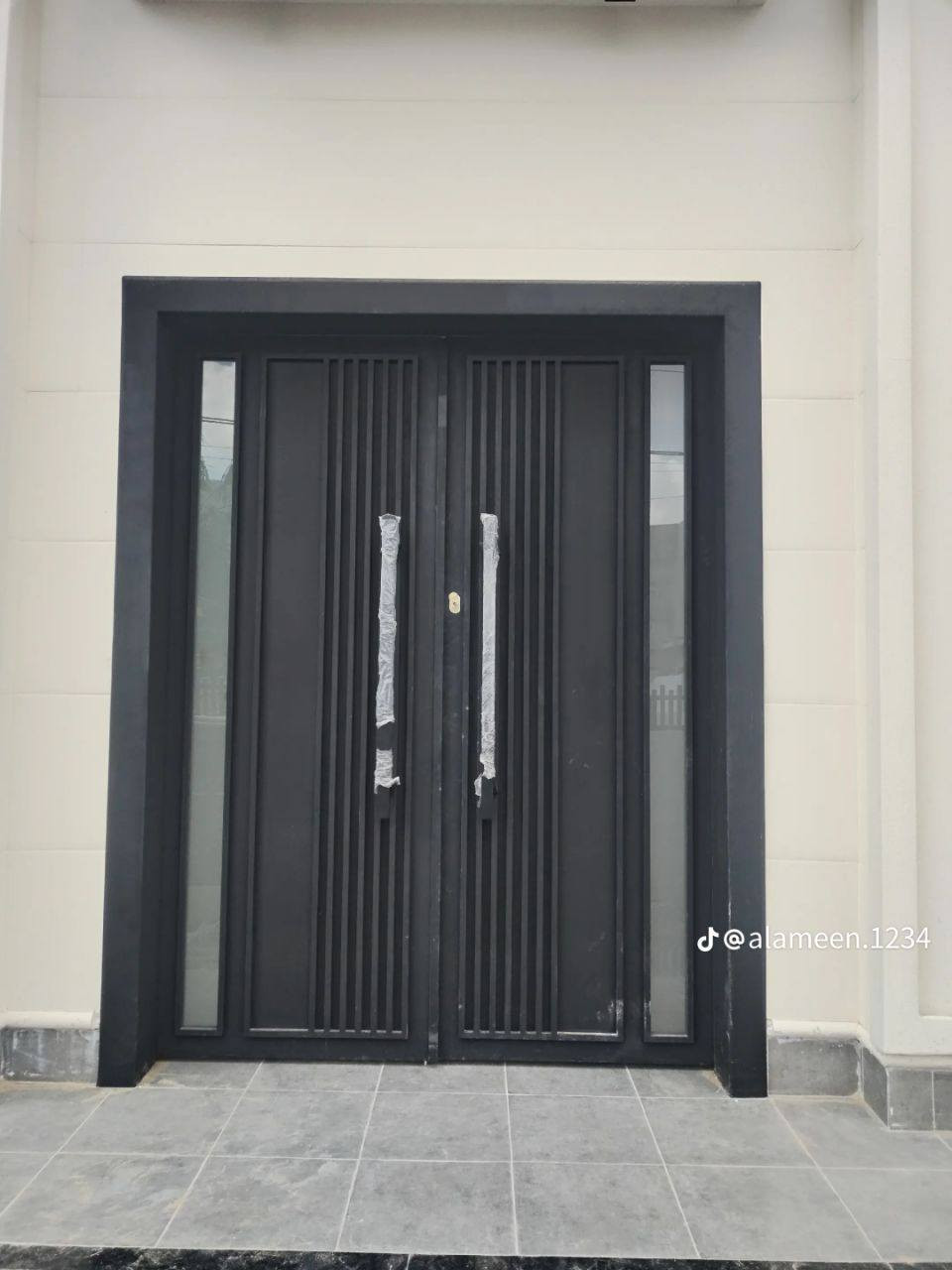 #معمل #حدادة #النور

لـعمـــل الابـــواب و الــمـحجـرات 

و الكــــتائب و القمــــريــات و الـقرمـيــد

 وكـــــافــة اعـــمـال الديكـــورات

 الحـــديديــة

هــاتــف  ***********  ~~~  ***********
