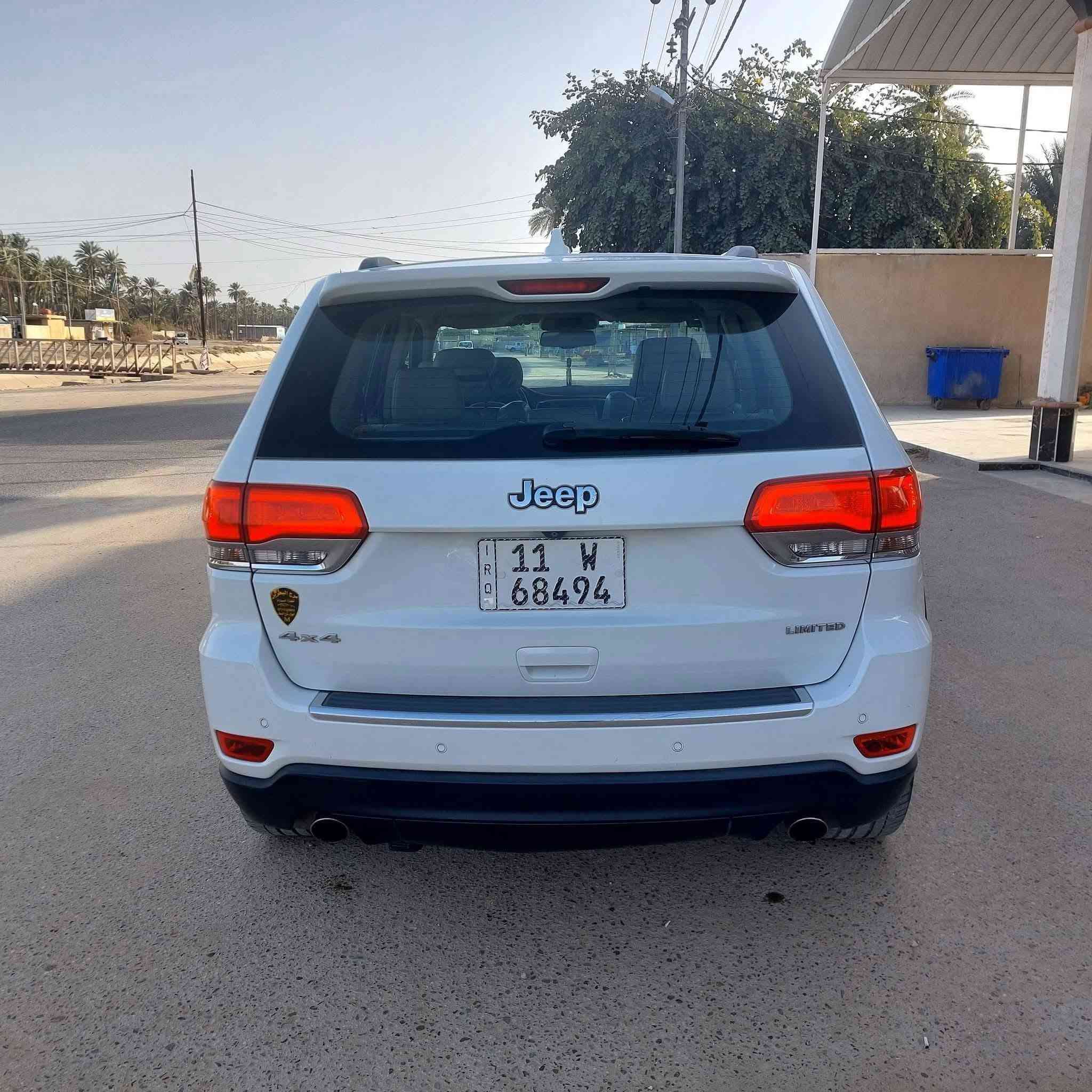 جيب 2014 لمتد
رقم بغداد
السيارة بأسمي
خليجي مكفوله من الصبغ والتبديل 
رقم بغداد جديدة
مستخدم عداد 161 ميل
مواصفات لمتد
بانوراما  
مكينه 3.6
داخل بيجي 
بصمه عدد اثنان
تشغيل عن بعد 
شاشه كبيره 
اريل نفكيتر 
كامره خلفيه 
المقاعد الامامية كهرباء 
تبريد +تدفئة مقاعد امامية
خزن مقاعد
فور ويل 
مري قلاب مع الرجوع للخلف
دبل صالنصة رياضي
لايت زنون 
حساس امامي 
حساس خلفي 
تحكم ستيرن 
تبريد قطعتين 
مكان السيارة 
كربلاء 
السعر 220
***********
