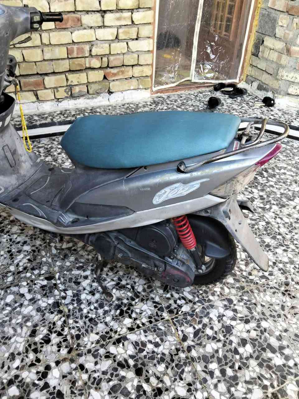 السلام عليكم دراجه ماكس منغولي دراجه بلاديه مكفوله من مكينه وكفرات اصليه ختم واحد كلشي شغال  سعر 550 بغداد حي النصر ***********
