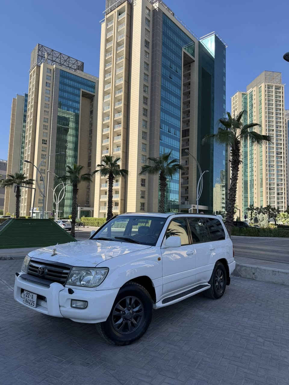 السلام و عليكم
لاندكروز موديل 2004 (8v) استراد. خاص مواسفات لكزز
سياره نضيفه داخل و خارج
مكينه و كير نضيفه  مابي ولا مسرف كلشي نضيف
دبل تانكي و  غاز
رقم و سنويه جديد و بسمي تحول شرط ثاني يوم
سياره صبخ حزام بدون حادث 
السعر. 143 بي مجال بسيط 
عنوان اربيل
رقم و واتس اب
*********** - ***********
