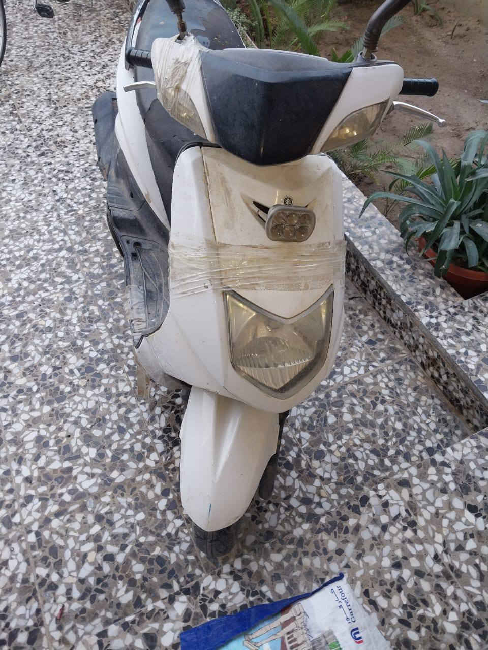 السلام عليكم
دراجة سكنس البيع 
العنوان بغداد الكمالية نهاية المعوقين 
رقم الهاتف *********** 
دراجة ماتشتغل سبب ولفات
