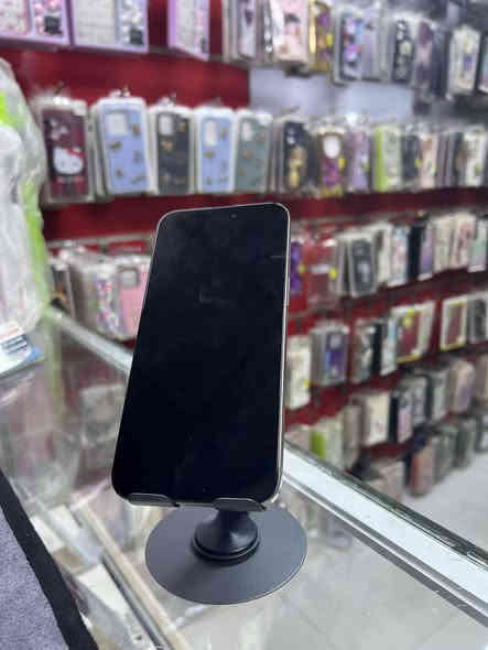 سلام عليكم ايفون 15برو ماكس للبيع ذاكره 256بطاريه 86 ماستر شرق اوسط مبدل شاشه فيس ايدي شغال للبيع سعر 685مكاني رفاعي ***********
