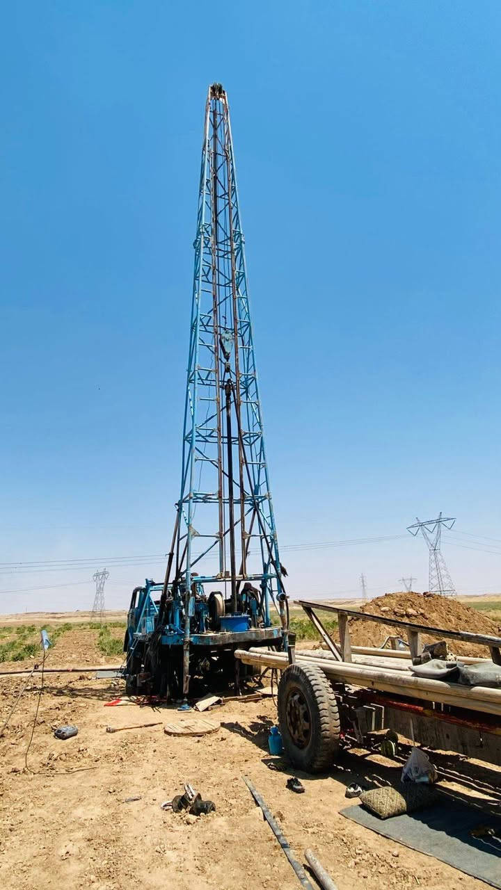 السلام عليكم حفارة ل بيع ب دفتر $70 ورقة وستاين 120 متر  ***********
