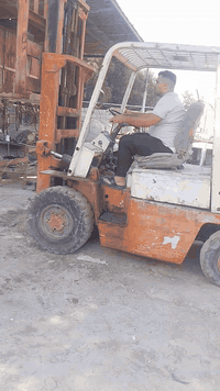 رافعة 4طن ياباني موديل الفين مكفول من كلشي مستعجل للبيع حركتين جب حاوي...