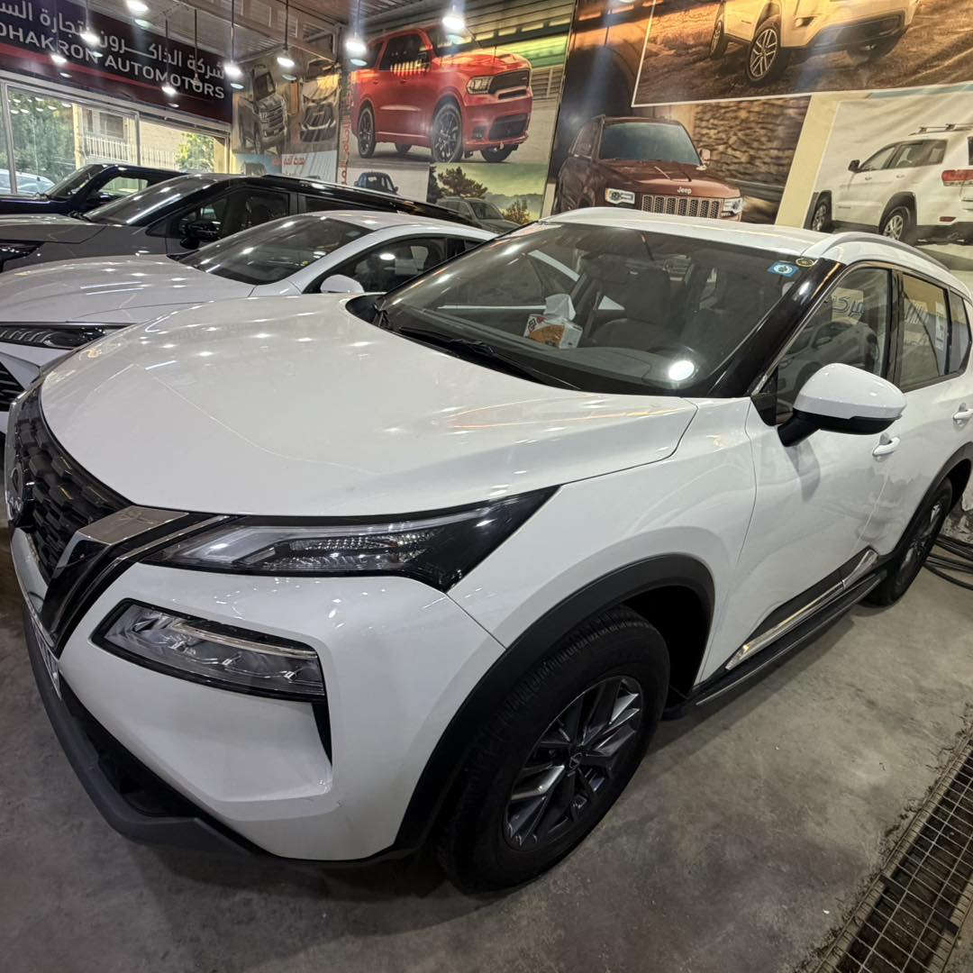 🚗 نيسان X-Trail 2025 خليجي 🇯🇵

✨ سيارة عائلية أنيقة تجمع بين الراحة، الاعتمادية والتكنولوجيا الحديثة.

🔹 محرك 2.5 لتر 4 سلندر
🔹 قوة 181 حصان
🔹 ناقل حركة CVT أوتوماتيك
🔹 دفع أمامي (FWD)
🔹 استهلاك اقتصادي للوقود يصل إلى 16.1 كم/لتر
🔹 شاشة معلومات وترفيه حديثة
🔹 Apple CarPlay & Android Auto
🔹 مثبت سرعة
🔹 مصابيح LED
🔹 أنظمة أمان متطورة وحساسات ركن  

📅 الموديل: 2025
📏 الممشى: 22,000 كم فقط
🌍 المواصفات: خليجي
⚙️ الدفع: أمامي

💰 السعر: 32,500,000 دينار عراقي

✨ سيارة نظيفة وجاهزة للاستخدام، مناسبة للعائلة والسفر مع مساحة داخلية واسعة وراحة عالية.

📞 للاستفسار:
***********
***********

📍 بغداد – الكريعات – شارع الوقف السني 🚘
