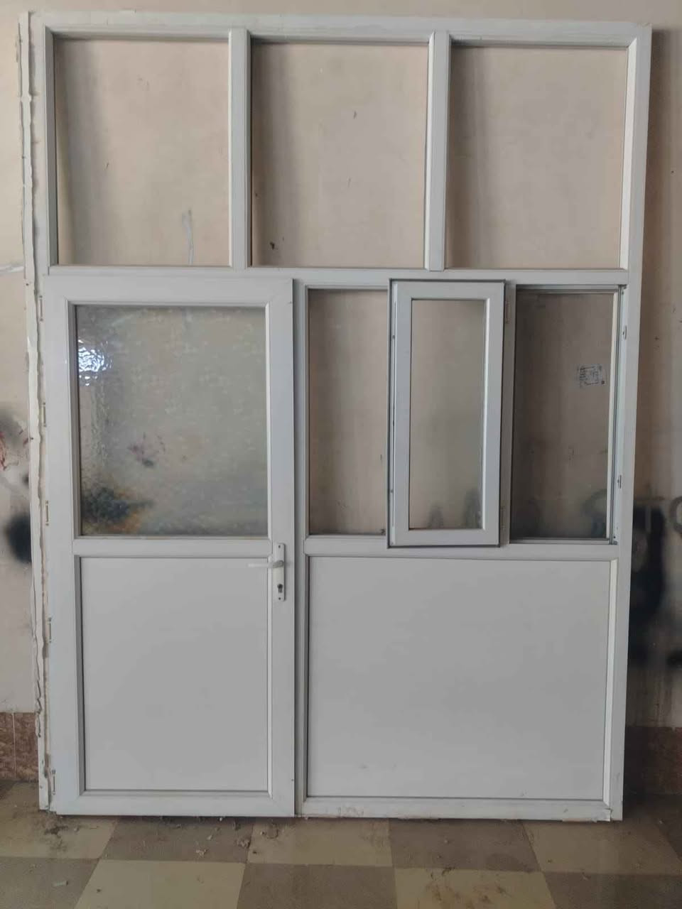 ***********.  قاطع للبيع 2.20×2.90
الثاني 1.25×2.90 
بعده جديد تكدر اصغره وتكدر تكبره يم اي ابو معمل ملحقاته والجام كله ويا عنوان كركوك النصر بداية سايدين مركز شرطه العروبة من طرف جسر 🌉 حصو ورمل Honolulu, HI
