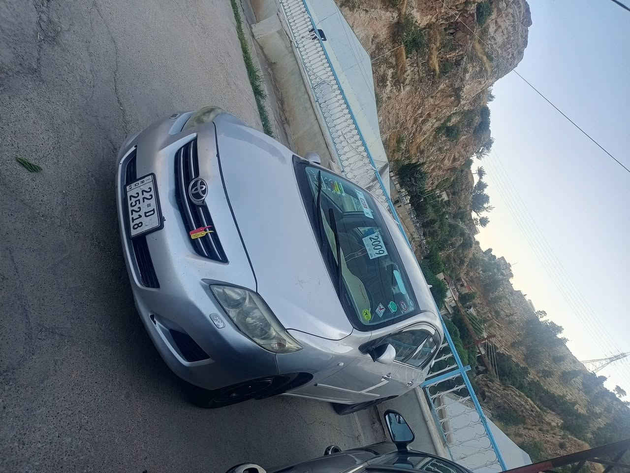 سلام عليكم 
كورلا خليجي 2009
محرك 1800بلادي 
رقم اربيل الدوالي 
صبغ بونيد فقط 
سياره محرك كير صدر 
تبريد شغال ثلج 
تخم تايرات كلو شرط يرهم مراوس حسب القناعه اتصا ل *********** مكان بيجي
