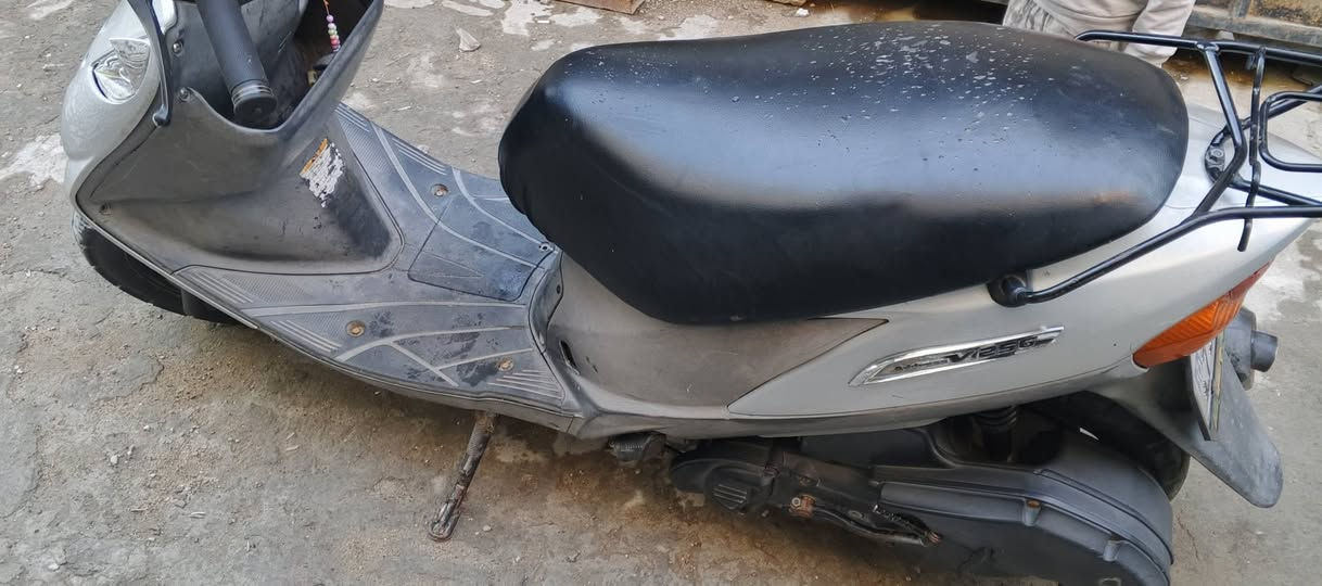 ادرس ياباني للبيع مكينه بلادي ما مفتوحه  شلعه ومعدل بيها بدايه خيط بخار دخانه قليله كهربائيات كلها شغاله رايدها ب 250 مكانها بغداد المحموديه ***********
