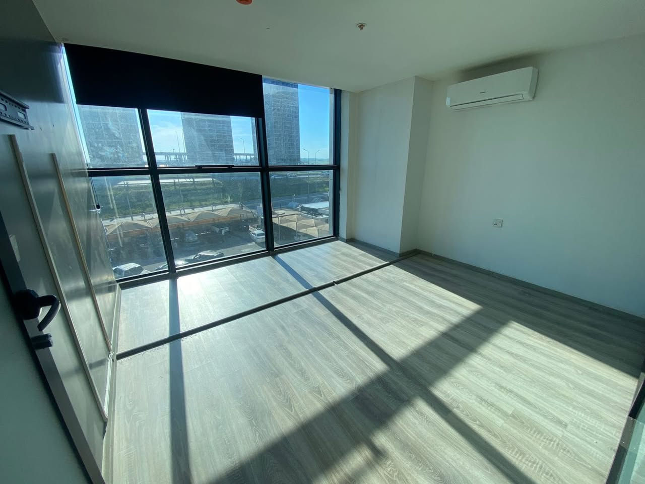 للايجار  او للبيع 

 شقە للایجار فی مجمع Life Towers 
2+1
سعر 400$ 

للأستفسار اكثر التواصل واتس اب 
0750 073 3838 
0774 037 3838
