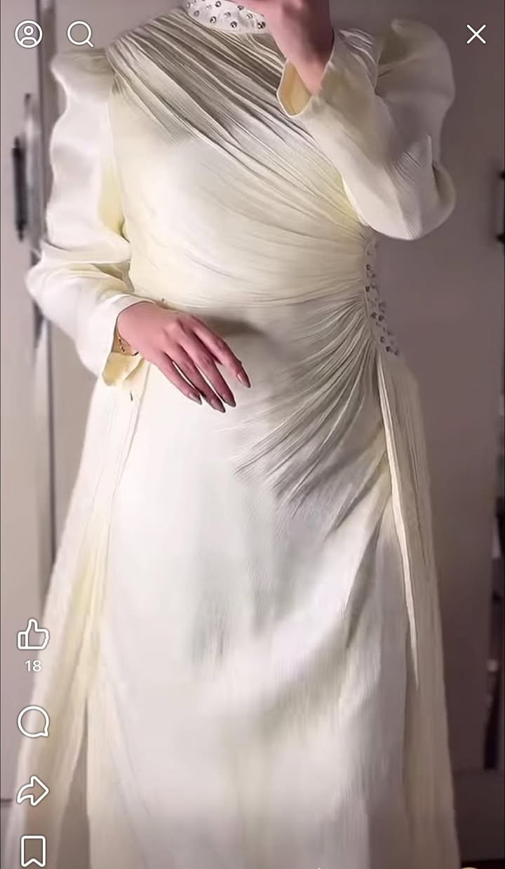 هلو بنات شتريت مثل هذا الفستان بضبط  نفس لون ونفس كلشي ب64 البارحة جبته وطلع ضيك منو تشتري حتلو ب40


**إذا كنت صاحب هذا الإعلان وتريد حذفه لأي سبب، رجاءا أرسل رسالة إلى الدعم الفني**