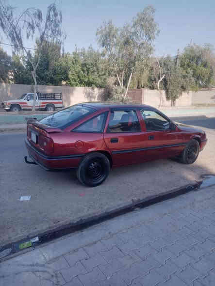 موديل 1991 
بدون ضرر 
رقم كركوك مشروع وطني
دفتر بنزين موجود 
سيارة مابي اي عيب نضيف كلش 
سعر 45ومجال
رقم تليفون ***********
